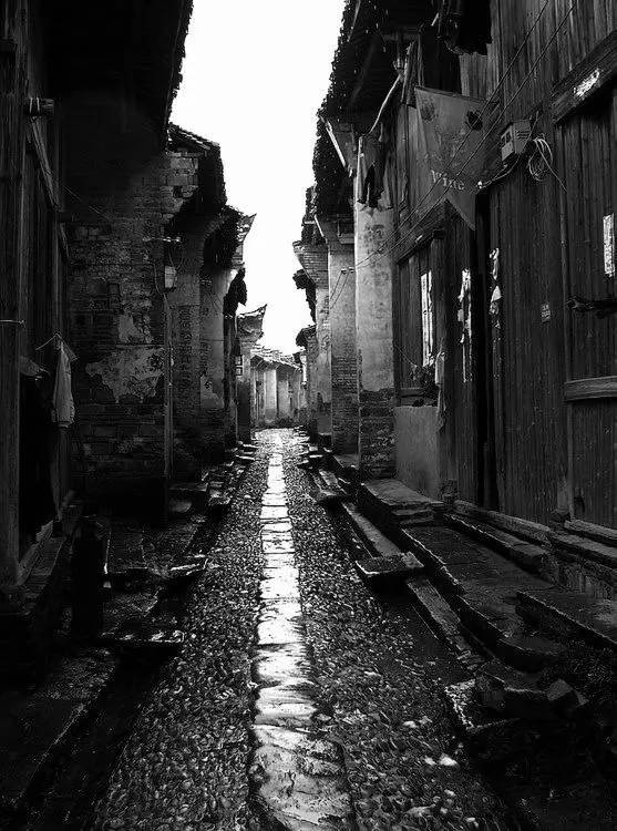 每个人的记忆深处,都有一条老巷子