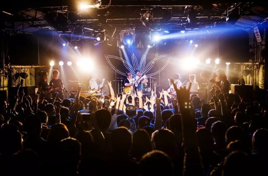 今晚演出推荐南无乐队不经历一次南无的现场就过不好这个夏天秋天和