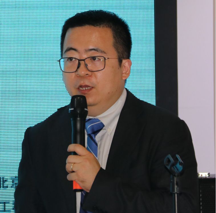 中国医学装备协会眼科专业委员会和中华眼科医学杂志电子版编委会换届