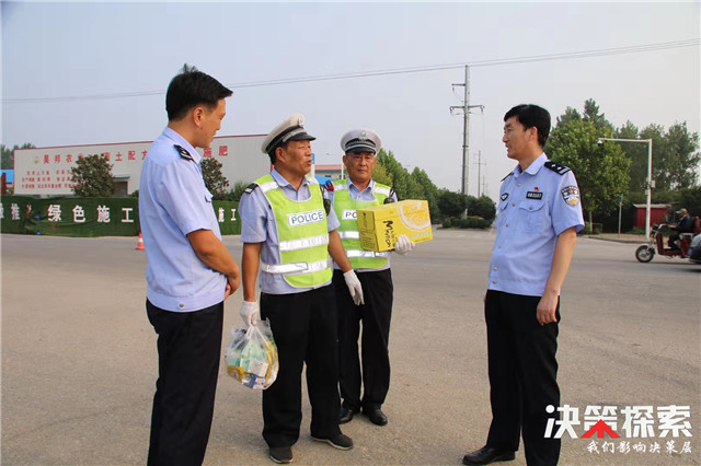 社旗巴小军照片图片