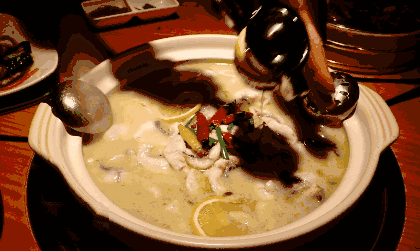 只知道红鲤鱼与绿鲤鱼与驴柠檬鱼上海这些好吃的炸鸡店,让我们一次给