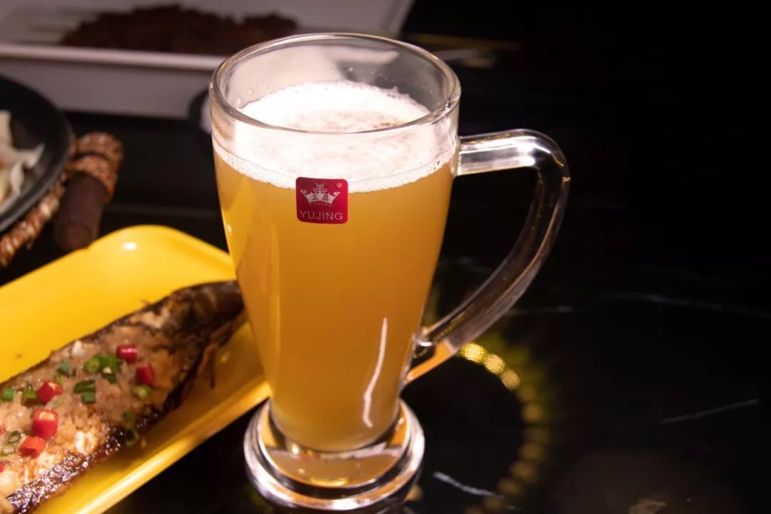 最近突然迷上了新疆菜手抓羊肉烤串格瓦斯爽爆了