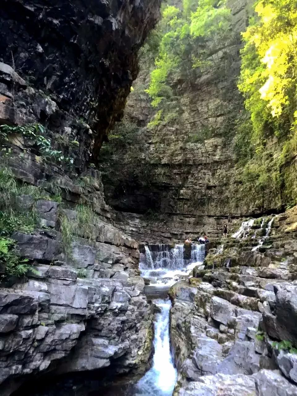 夏日避暑胜地凤冈万佛峡谷给你一个22的夏天让你清凉一夏