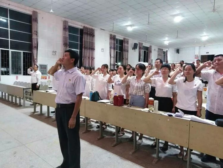 同梦想一起成长元谋一中记行