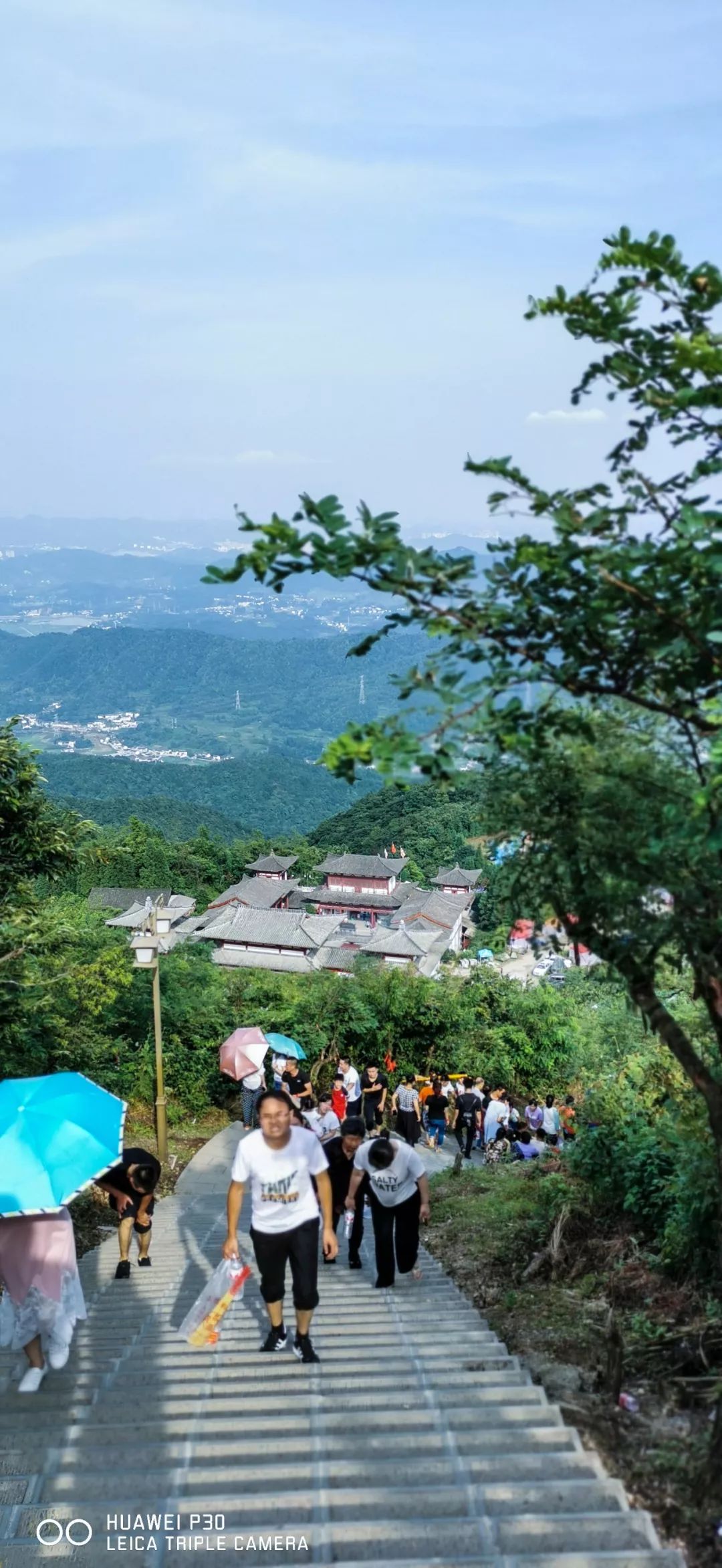 遵义金鼎山寺庙图片