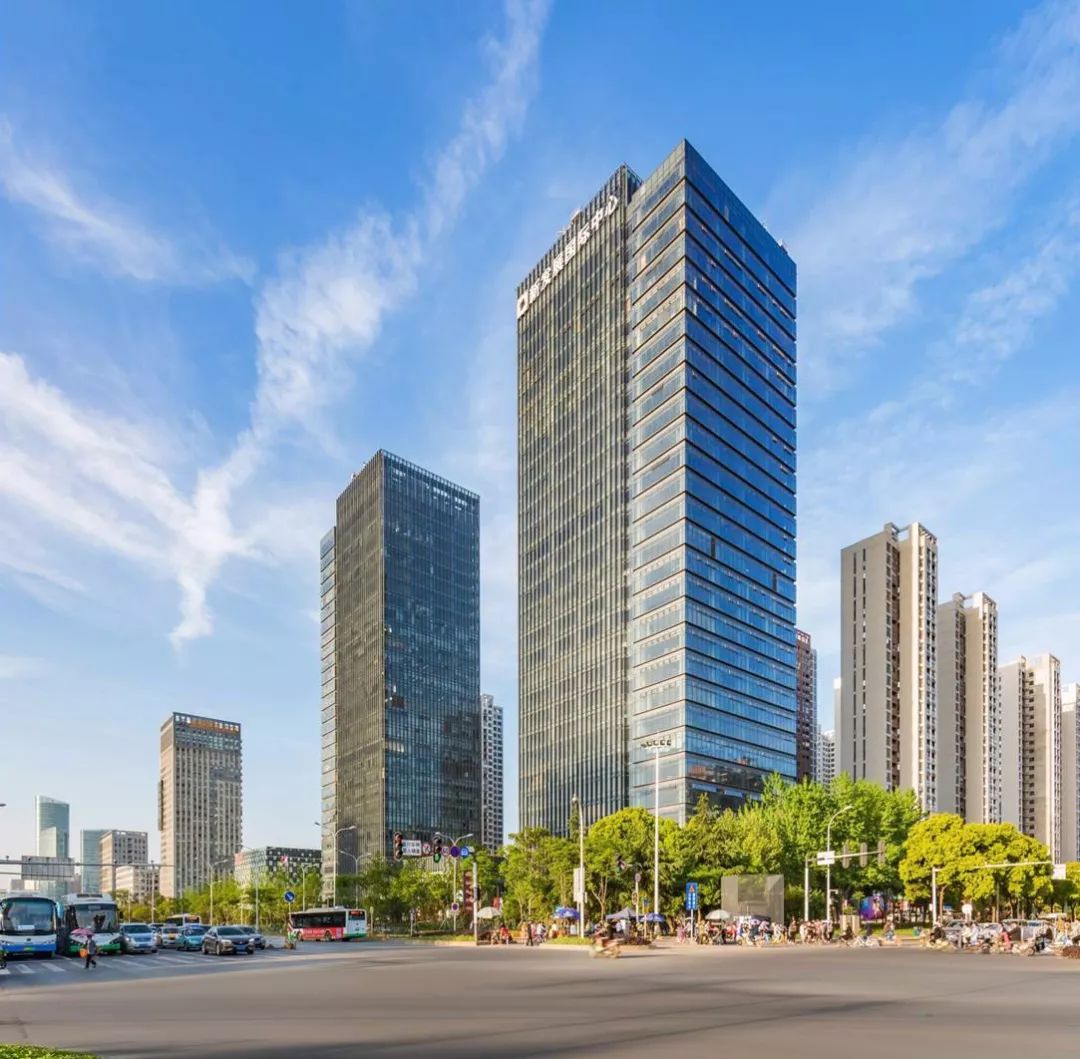 武汉光谷企业天地二等奖(7项)▼柳州市柳东新区企业总部大楼▼福安市