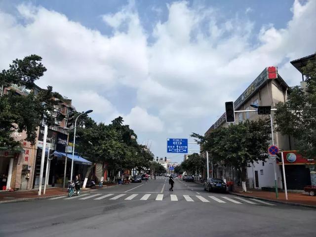 彭州市扮靓客厅引凤来为企业成长营造良好氛围