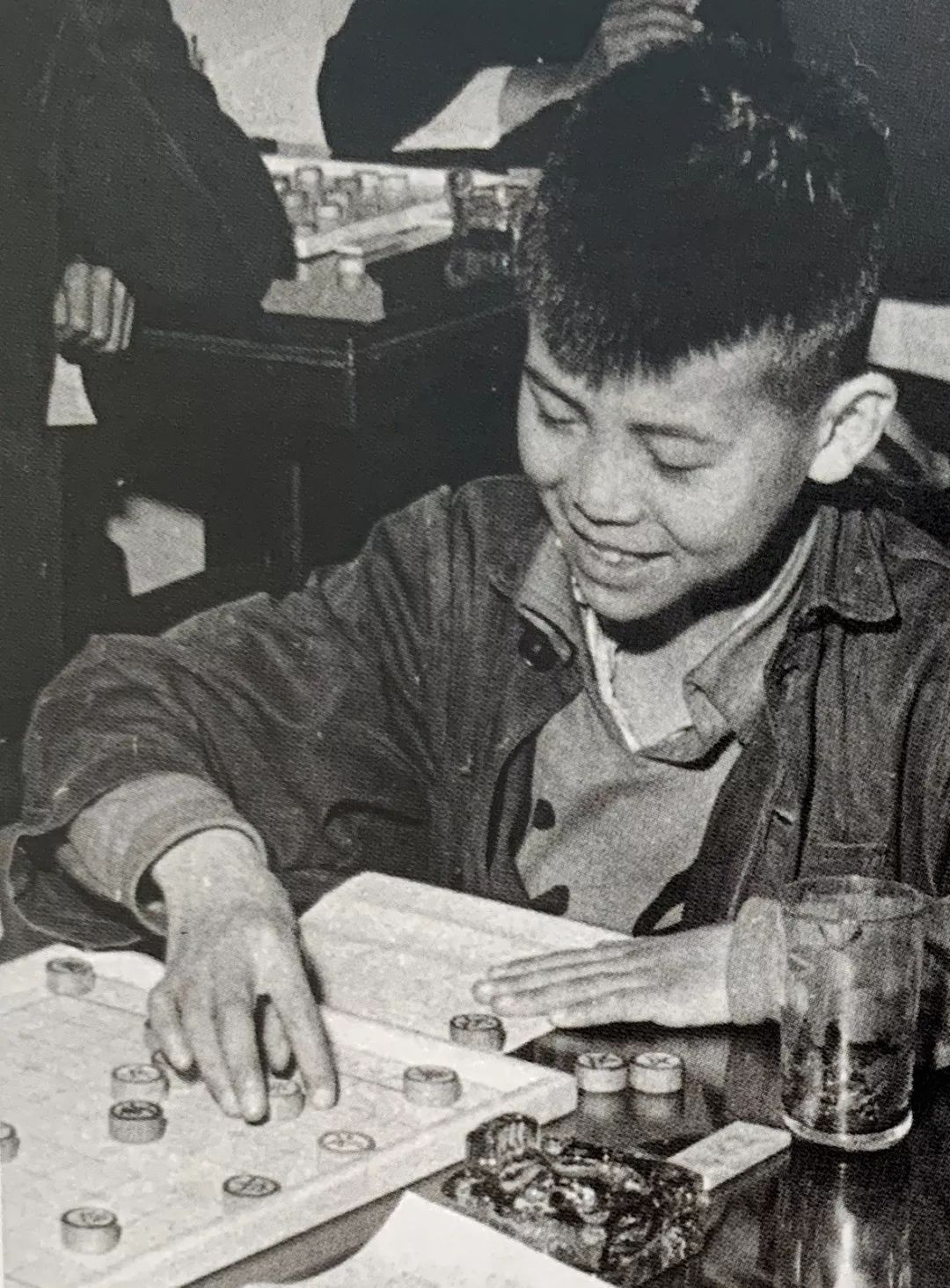 视频全集丨一代宗师旷世棋王可凡倾听胡荣华专访下