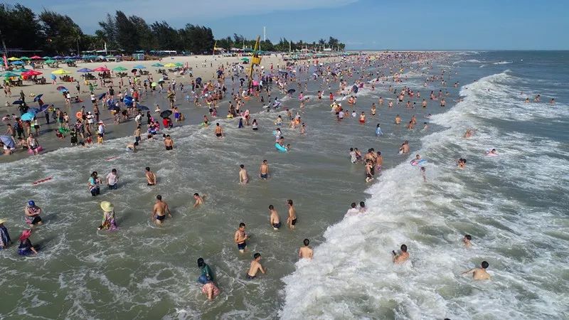 2北海银滩陪泳女海炮图片