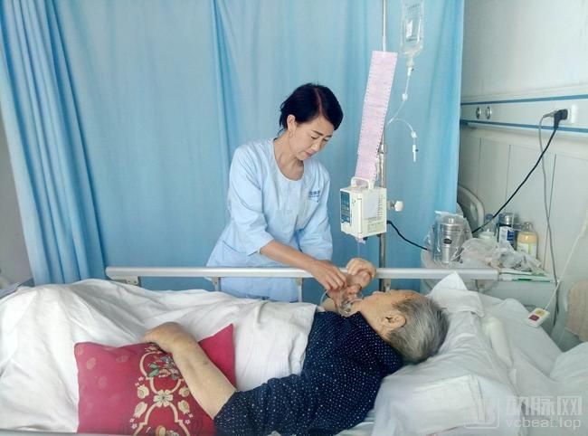 转型中国的amn康护之家如何用无陪项目变革传统护工陪护模式