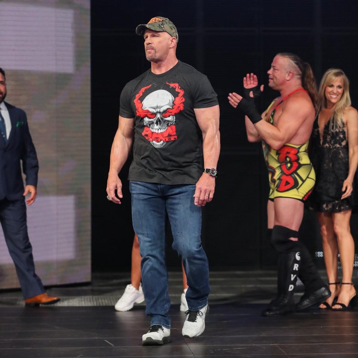 小辉新闻RAW上众师兄归位就数冷石奥斯汀玩