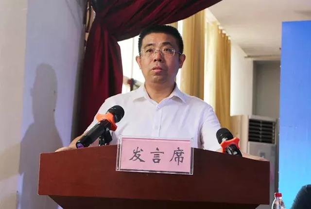 平舆县副县长齐百林在致辞中说到,平舆县是国家扶贫开发重点县,其中因