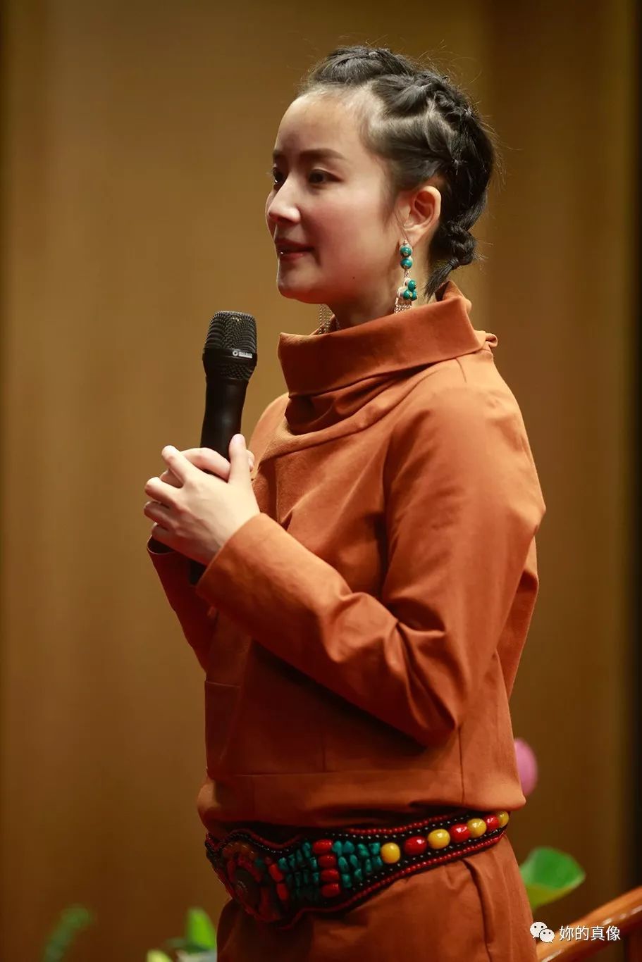 no115青年歌唱家邱玲在舟山炳哥视线