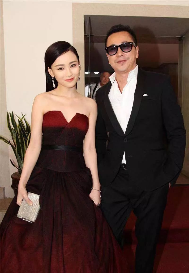 原名尚成涔,1994年7月28日出生,毕业于北京电影学院,是李现学妹,演过