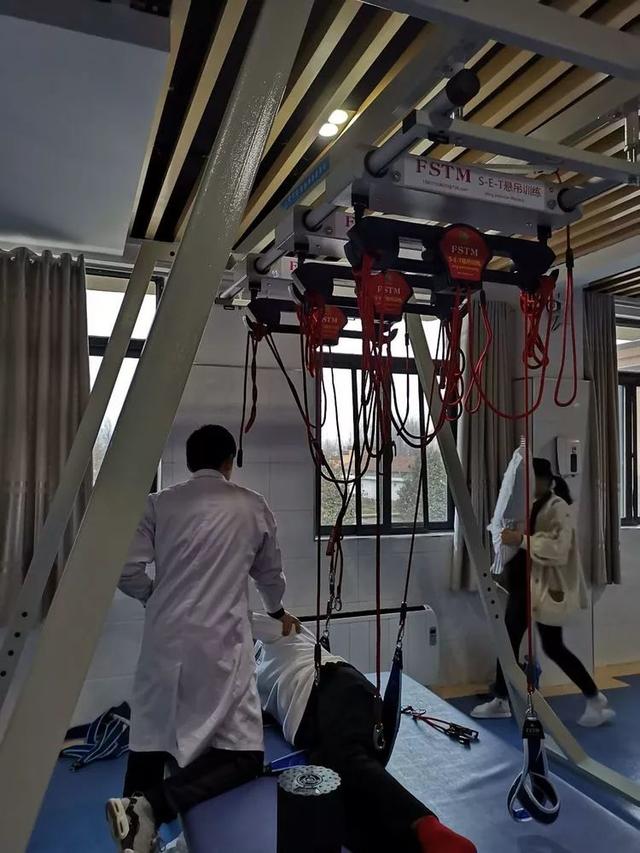 夏邑县人民医院青少年姿态不良康复室成立了