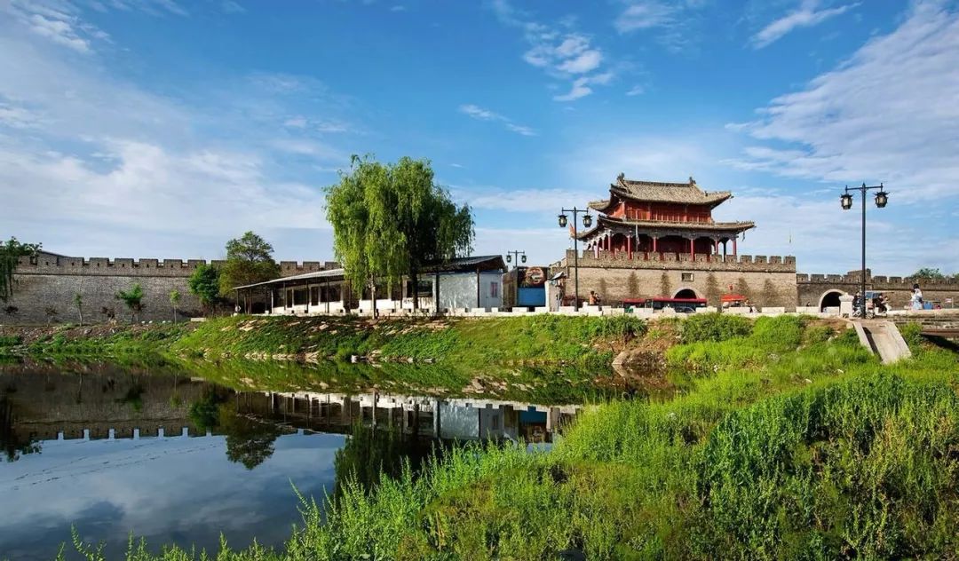 时开始置县,以邑有柘沟环流,两岸柘树丛生,自古盛产柘丝而得名"柘县"