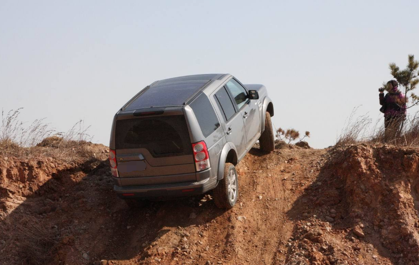 爬坡,汽车到底用几档才最安全,最合适?