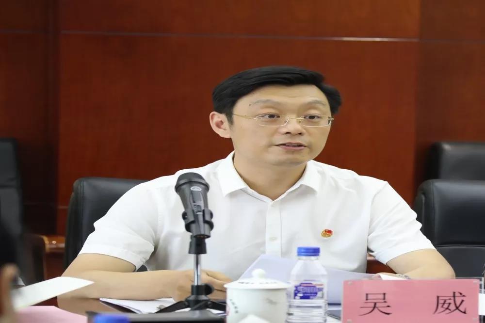 共青团中央权益部部长王锋一行到朝阳调研