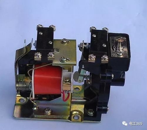 什么是时间继电器