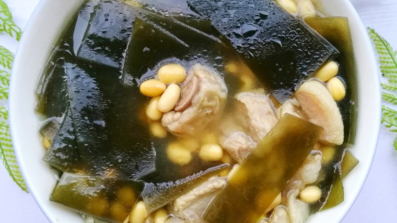 黄豆海带骨头汤图片
