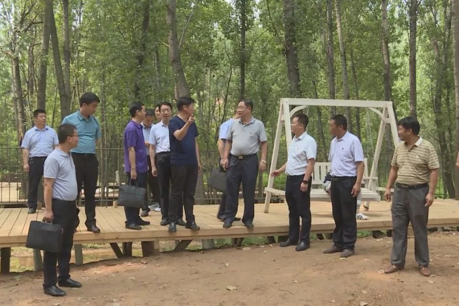 县领导牛中原,王朝阳,王少波,周晋育,翟常绪,吉啼
