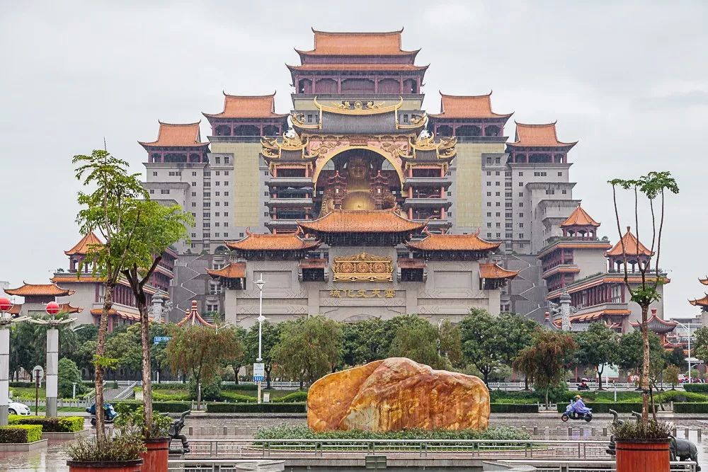 高州朋友,邀您赴避暑福地享受清涼之旅,一起