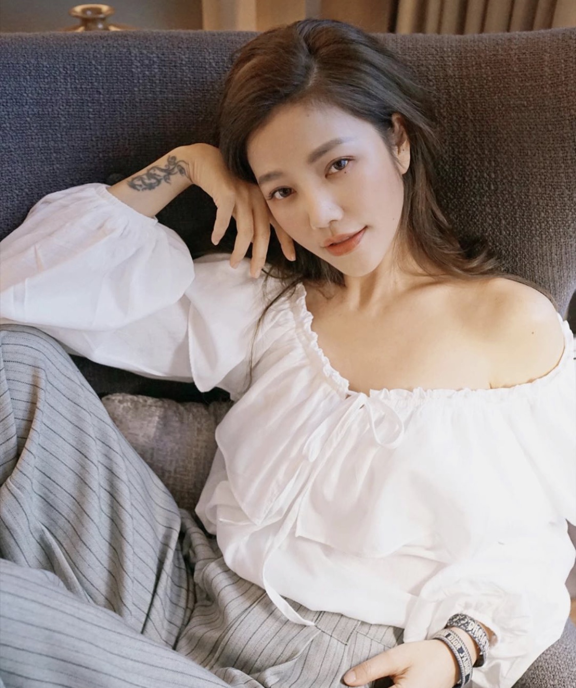 43岁的阿姨一副少女的模样,除了日常保养,还有什么秘诀?_维恩