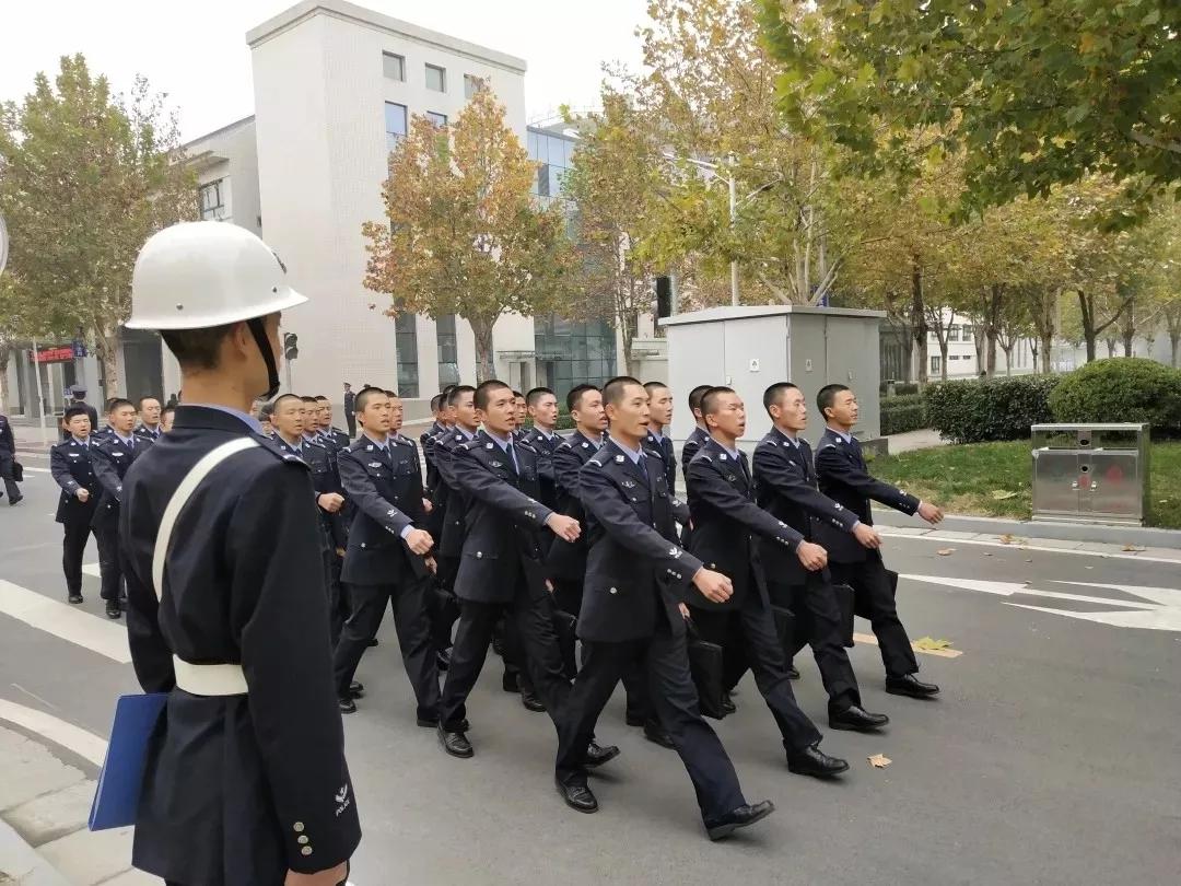 河南警察學院的十二時辰一起找尋自己的影子吧