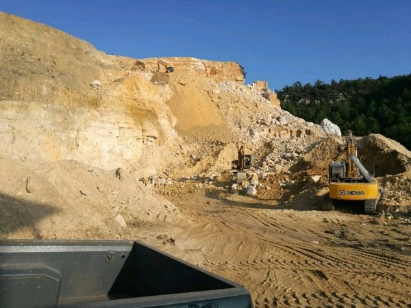云南硅石矿寻求合作图片