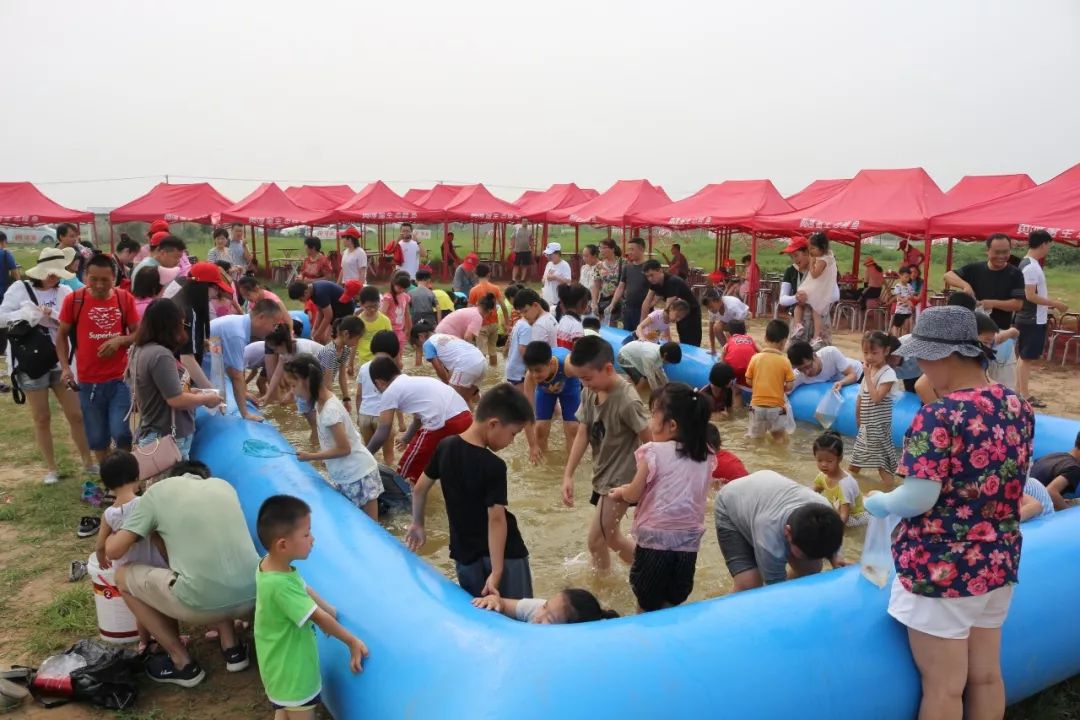 精彩回顾小记者黄河边上亲子浑水摸鱼嗨翻天