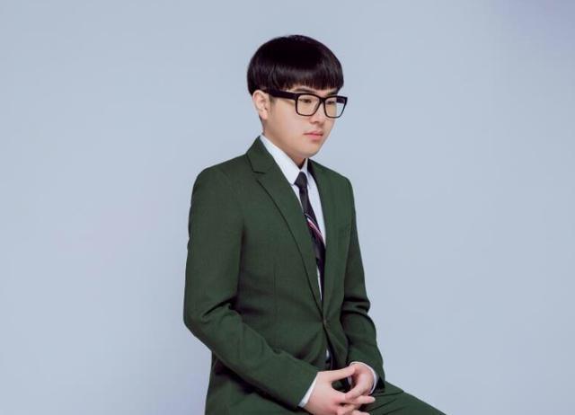 万物皆可上单金灿毅开发上单艾希玩法辅助直接弃ad保上单