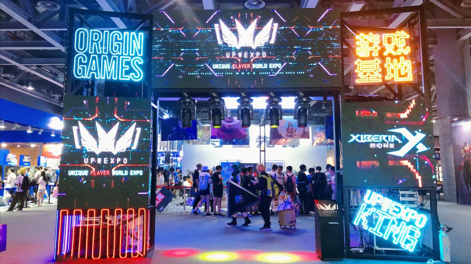 震惊神秘厂商支持萤火虫漫展险被拦截原因竟然是这样