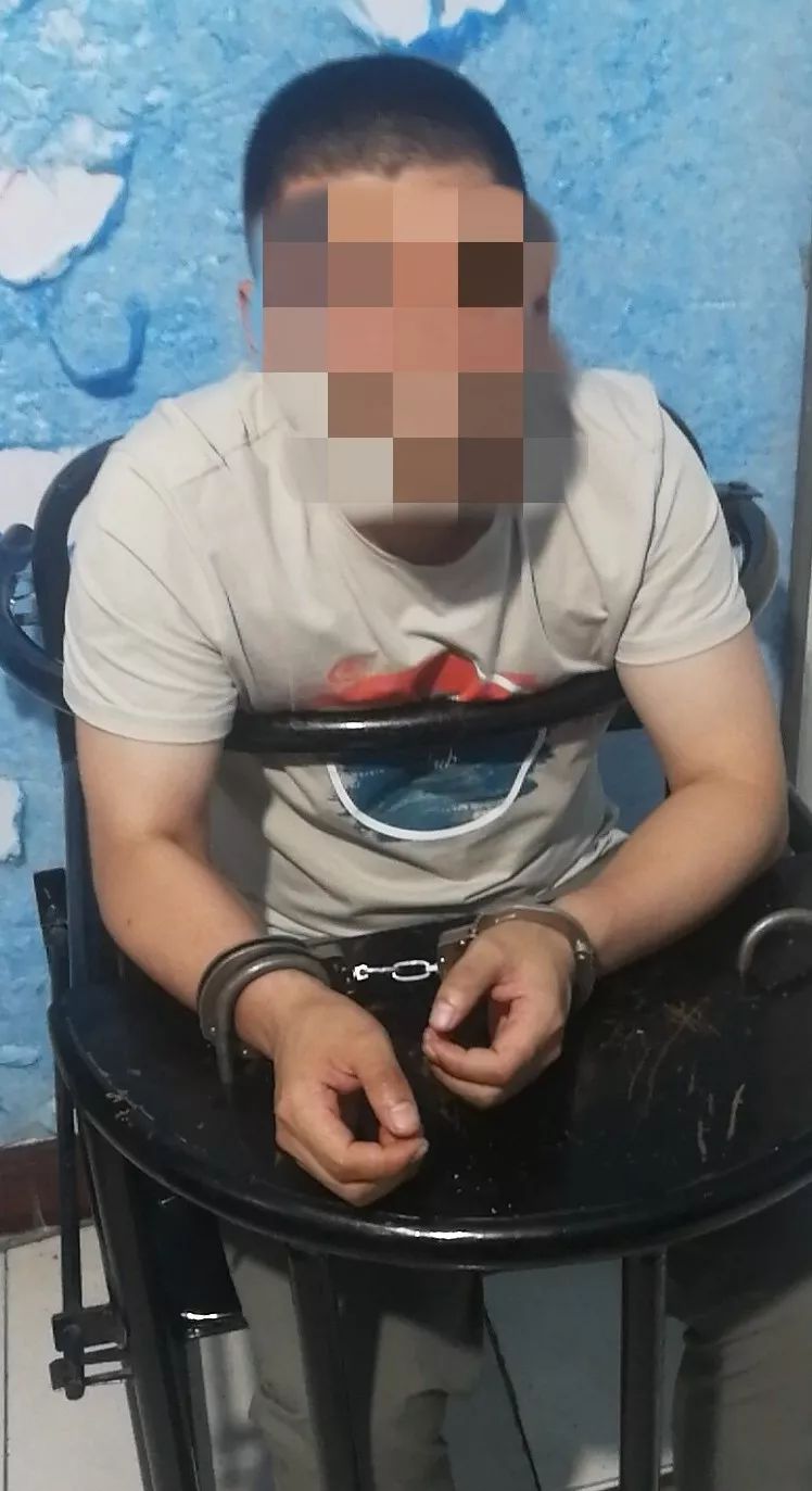 衡水又破命案现场血迹斑斑昨晚榕花街上逮住个砸车贼