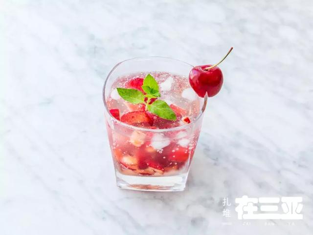 下午犯困最后防线教你做一杯满血复活的樱桃气泡水
