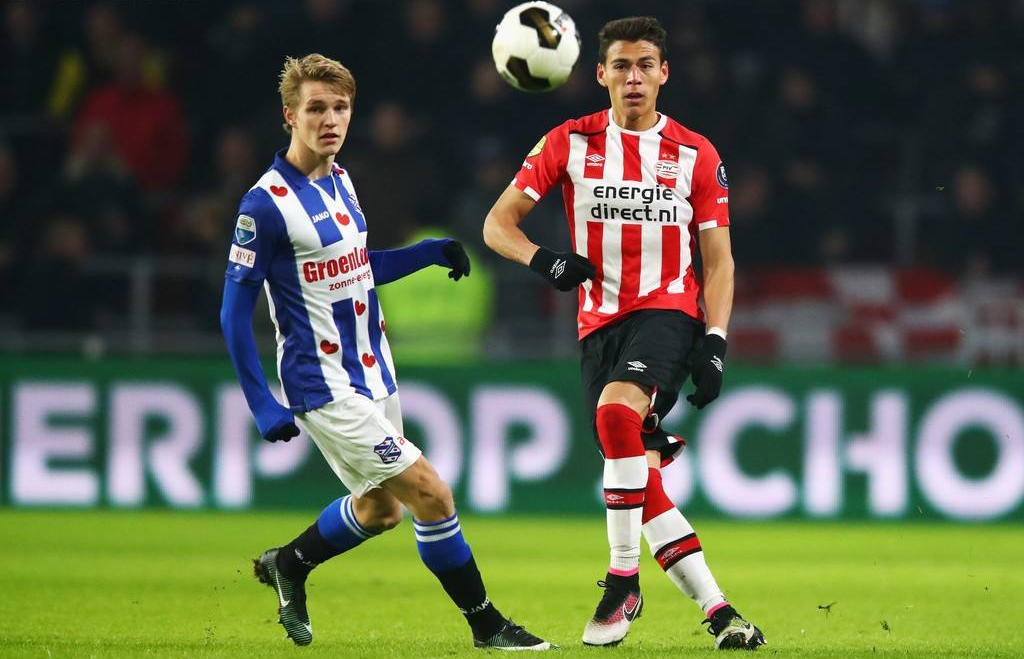 两队在联赛等级上面就存在一定差距,荷甲的实力层次肯定要高于瑞士甲