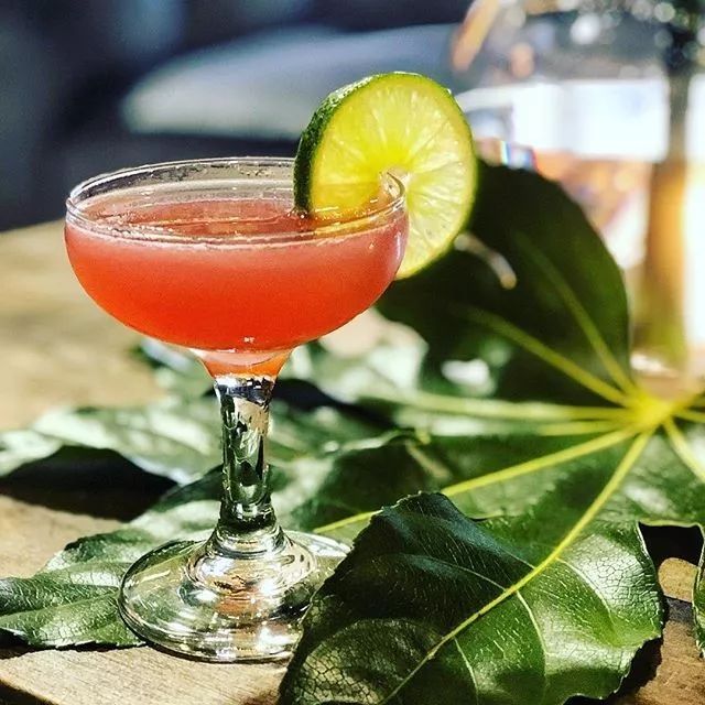 cosmopolitan大都会鸡尾酒重返公众视线有望摆脱艳俗标签