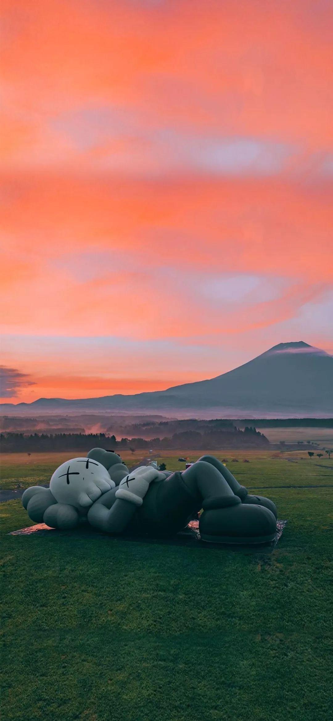 壁紙丨有人相約去富士山看kaws嗎