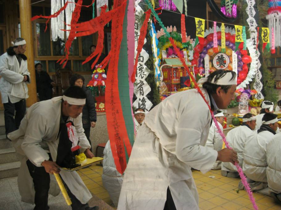 河北丧葬习俗:戴孝挂孝