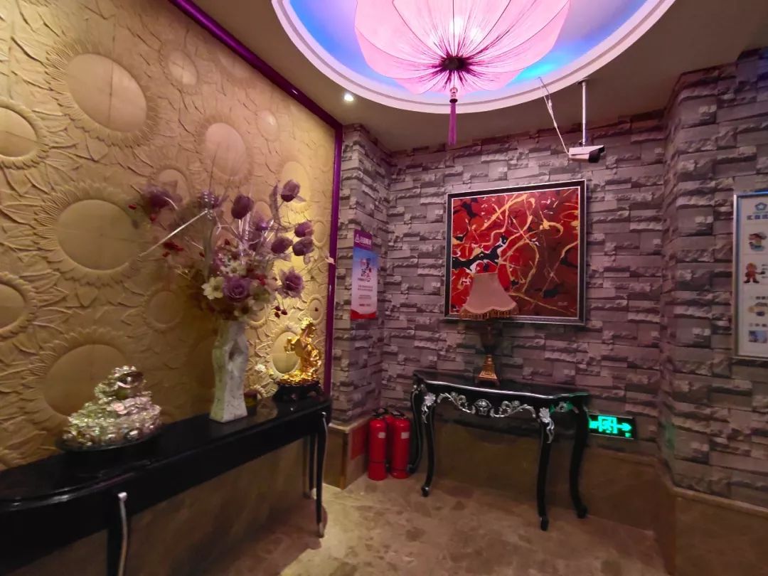 兰州这家ktv太接地气了,39.9元=欢唱4小时 两斤海鲜大咖