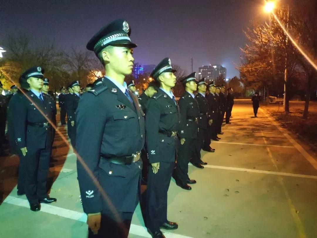 河南警察学院的十二时辰一起找寻自己的影子吧