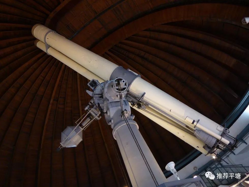 伽利略发明天文望远镜图片
