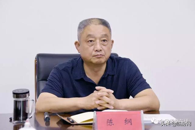 区长吴勇,区委常委,常务副区长郭忠义,区委常委,区委办主任薛向阳,区