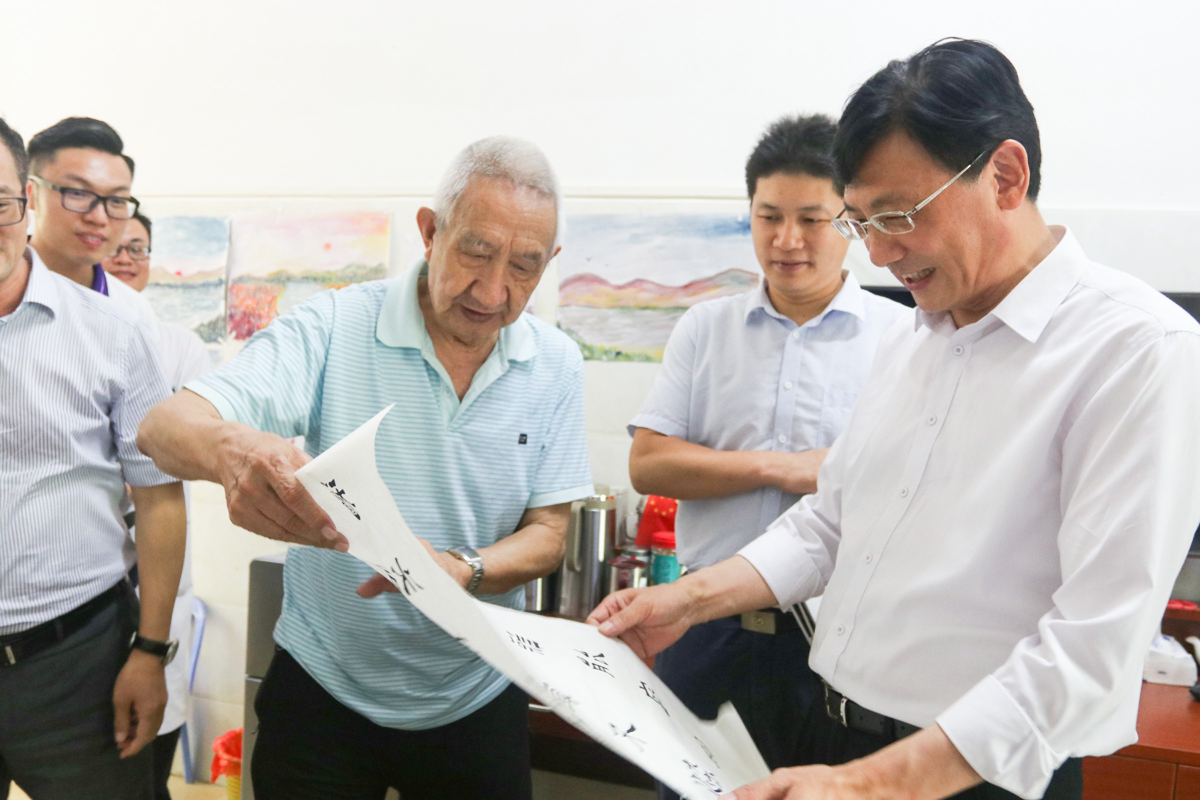 黄石市民政局党组书记局长鲁友年一行莅临市养老中心调研指导工作