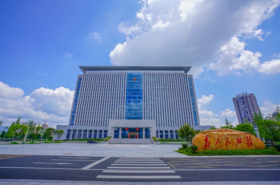 生活因城市更美龙南是我家,美丽靠大家小编感叹龙南变美的同时也呼吁