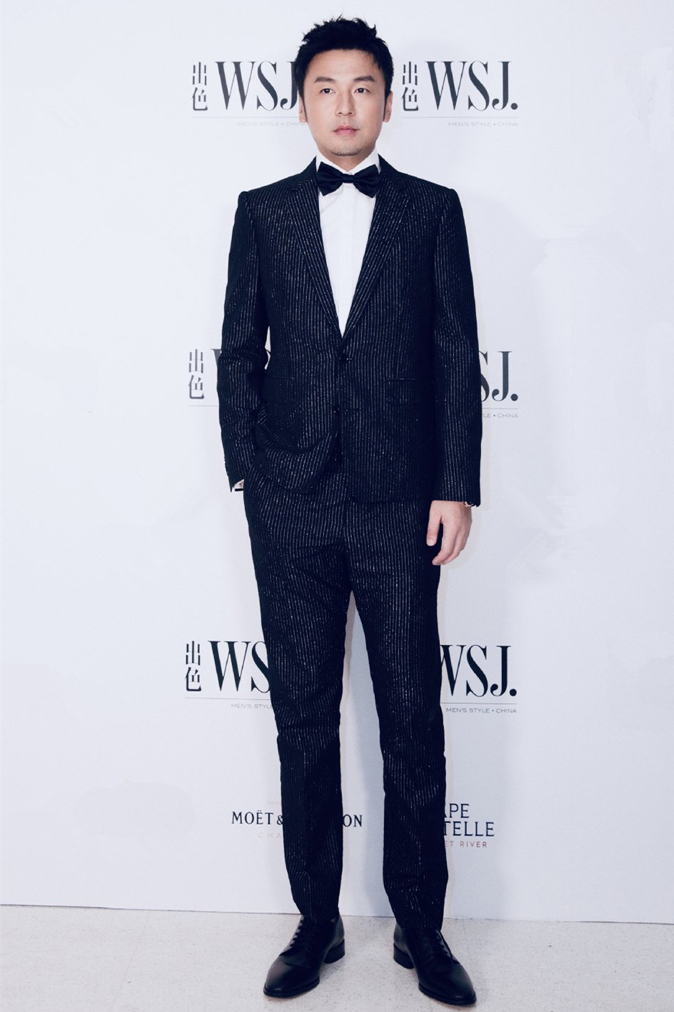 派对晚宴何穗雎晓雯同穿黑裙风格迥异马龙一身黑西装风度翩翩