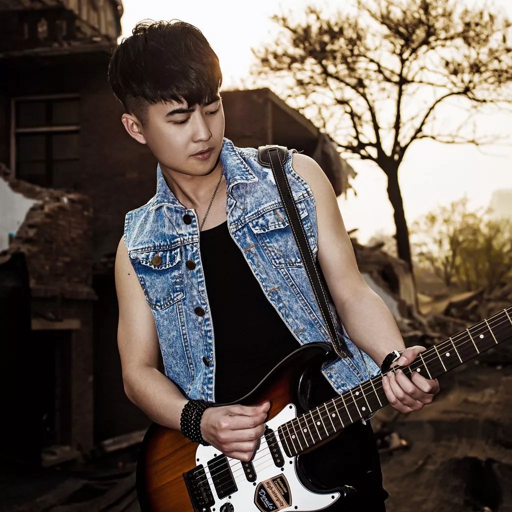 张小虎原创歌手.