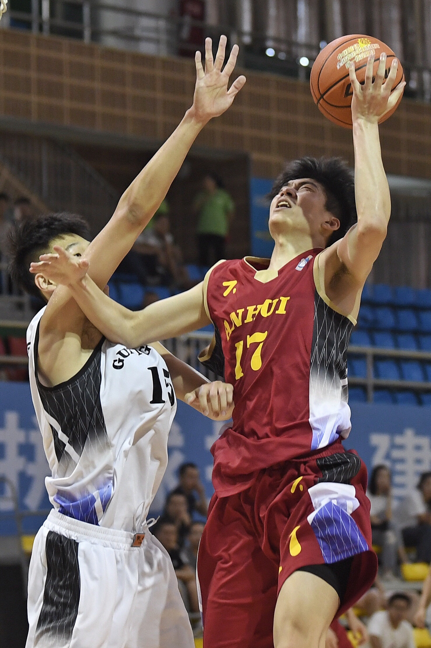 篮球全国青年锦标赛广东宏远胜安徽文一