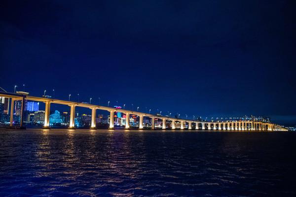原创实拍珠澳海湾夜景港珠澳大桥亮灯后惊艳人心你想去看看吗