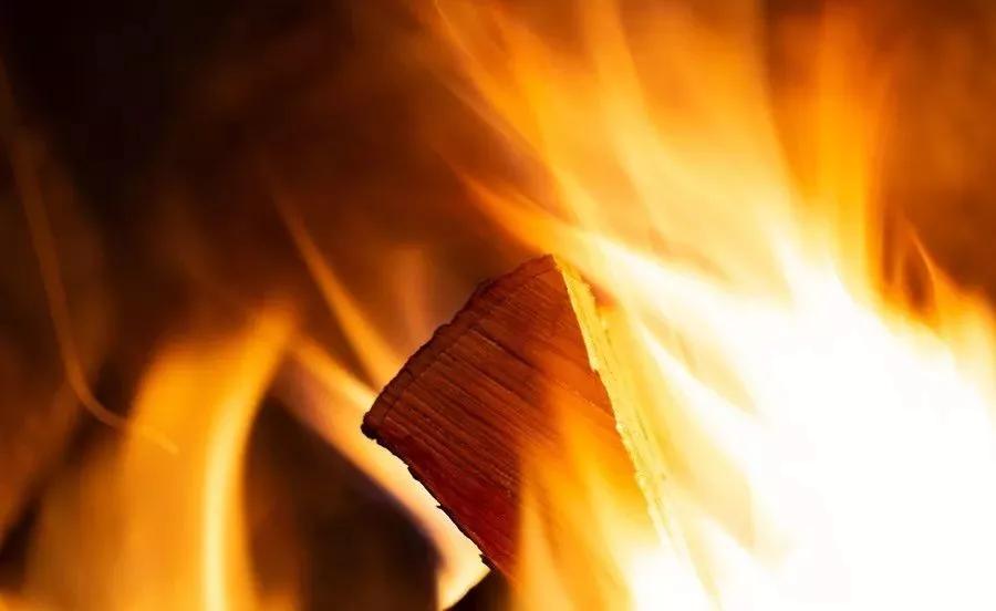 “靠天吃饭”的空调企业，格力奥克斯们如何不向价格战低头？-家电圈官网