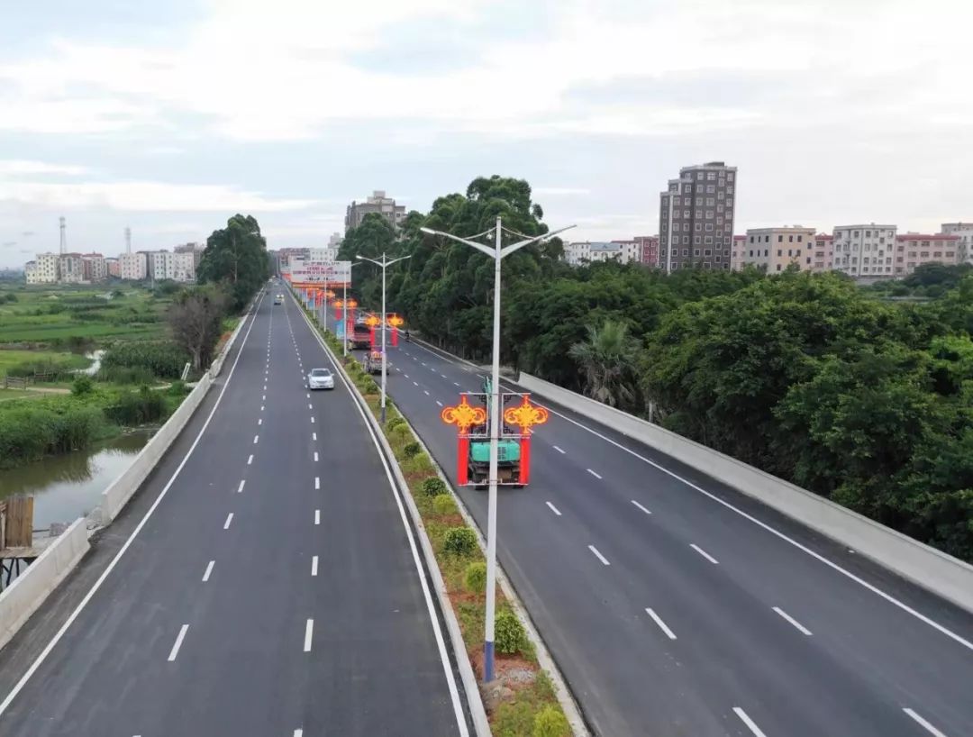 国道228福清段路面白改黑月底完工龙田高山群众出行更加方便